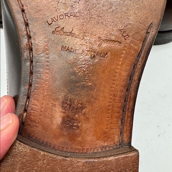 Salvatore Ferragamo 10 1/2 brown leather - Picture 7 of 7